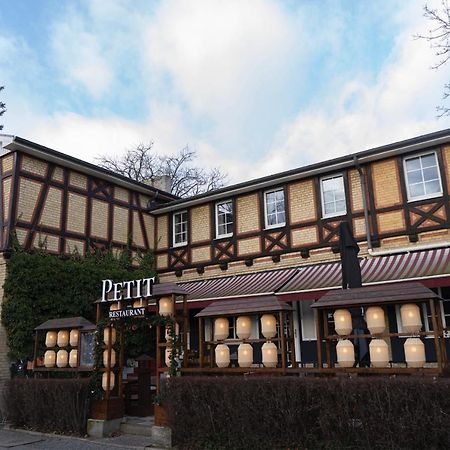 Hotel Petit Wannsee Berlin Exterior photo